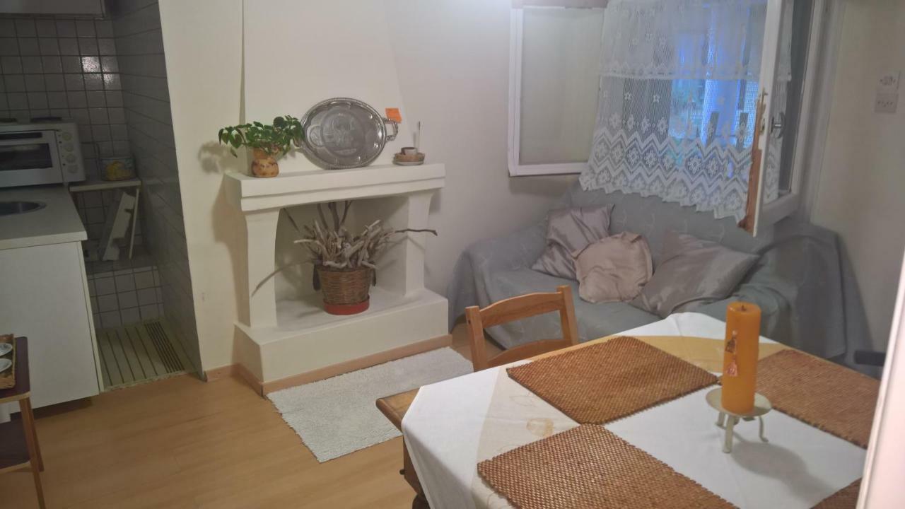 Spitaki Spata Airport Studio 외부 사진